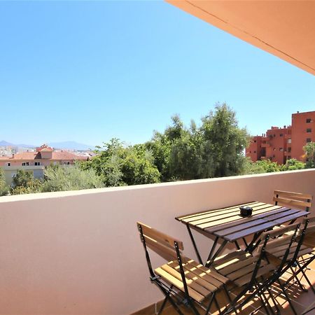 Estepona Town Apartment Carmen Exterior photo
